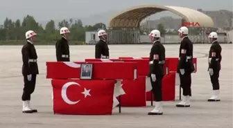 Çukurca Şehitlerine Hazin Tören