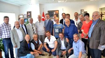 Muhtarlardan Yılmaz'a Geçmiş Olsun Ziyareti