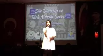 Şiir Dinletisi ve Türk Müziği Gecesi Yapıldı