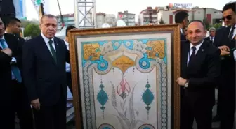 Başkan Üzülmez'den, Cumhurbaşkanına Özel Sanat Eseri