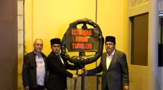 Kırım Tatar Sürgününün 72. Yılında Rus Başkonsolosluğu'na Siyah Çelenk...