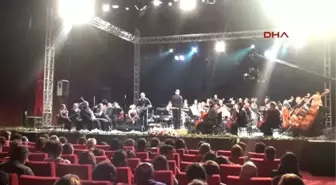 Adana Rock ve Senfoni, Çdso'nun Sezon Kapanış Konserinde Harmanlandı