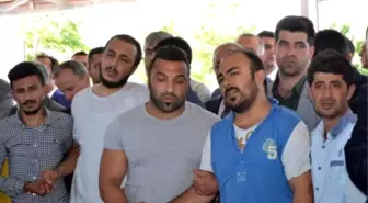 Osmaniye Şehidini Son Yolculuğuna Uğurladı