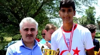 19 Mayıs Gençlik Haftası Tenis Müsabakası