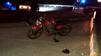 Kasksız Motosikletli Genç Yaşamını Yitirdi