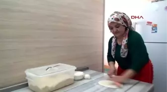 Alanya Börek Yapıp Satarak Kanseri Yendi