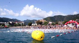 Marmaris'te Aquamasters Yüzme Yarışları Sona Erdi