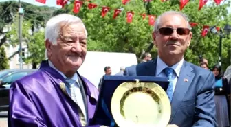 Tekirdağ'da Yılın Ahisi 55 Yıllık Berber Seçildi