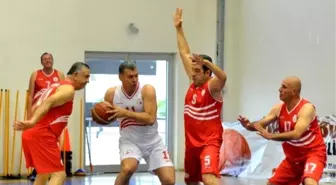 Antalya'da Potanın Dostlarından Basketbol Şöleni