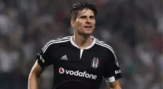 Mario Gomez Giderse Beşiktaş Wilfried Bony'ye Teklif Yapacak