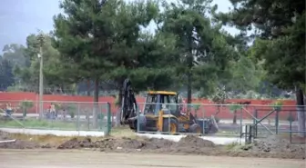 Dörtyol 9 Ocak Stadı'nda Yenileme Çalışması Başlatıldı