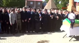 Bitlis - Meclis Başkanı İsmail Kahraman, Ahlat'ta Cenazeye Katıldı