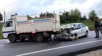 Kütahya'da Trafik Kazası: 5 Yaralı