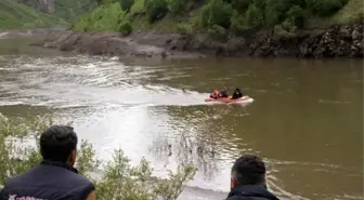 Kura Nehri'ne Düşen Şahsı Arama Çalışmaları Devam Ediyor