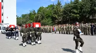 Şehitler İçin Şırnak'ta Tören Düzenlendi