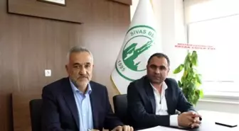 Sivas Belediyespor'da Teknik Direktörlüğe Çapanoğlu Getirildi