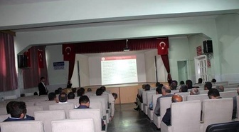 Sungurlu'da Okul Müdürlerine Performans Değerlendirme Semineri