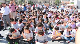 Manisa 2023 Öğrenci Aynı Anda Kitap Okudu