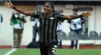 Akhisar Belediyespor, Hugo Rodallega'yı Satmayı Düşünmüyor