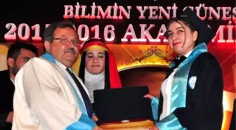 Bitlis Eren Üniversitesi'nde Mezuniyet Coşkusu