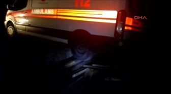 Bingöl'de Yaralıyı Alan Ambulans Kanalda 2,5 Saat Mahsur Kaldı