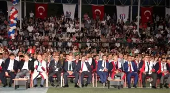 Gaziantep Üniversitesi'nde Mezuniyet Sevinci