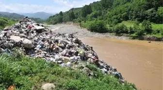 Rize'de Dereler Suya Hasret Kaldı, Vadiler Çöp Deposu Oldu