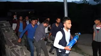 Muradiye Şelalesi'nde 1 Öğrenci Boğuldu, 1 Öğrenci Kayıp