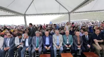 Başkan Çelik Akkışla Festivali'ne Katıldı