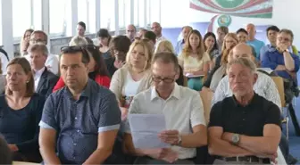 Karlsruhe'de Türk Dilinin Geleceği Konuşuldu