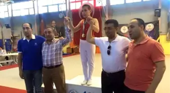 Otistik Sporcuların Başarısı Ayakta Alkışlandı