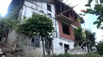 Rize - Baba Mirası Evi Ortadan İkiye Bölüp Paylaştılar