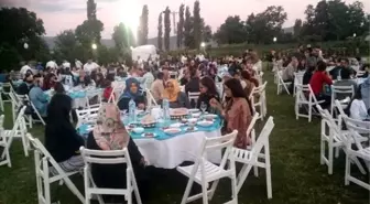 Bigadiç Türk Eğitim Sen Üyelerine İftar Yemeği Düzenledi