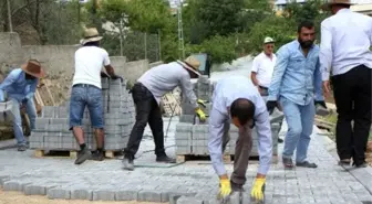 Güzelyayla Mahallesi Kilit Parke ile Donatılıyor