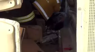 Tır ile Minibüs Çarpıştı: 10 Ölü, 4 Yaralı