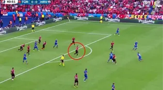 Ozan Tufan, Hırvatistan'ın Golünde Saçını Düzeltti