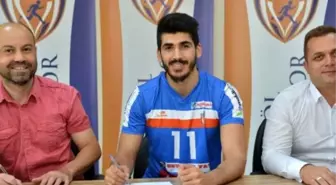 İnegöl Belediyespor, Salih Özdemir'i Kadrosuna Kattı