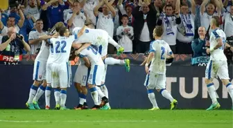 EURO 2016 Maçında Slovakya, Rusya'yı 2-1 Yendi