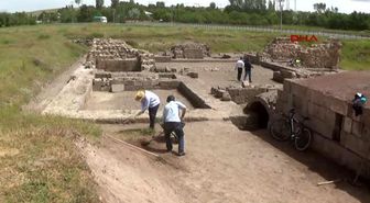 Ahlat'ta Tarihi Zaviye Kalıntıları Gün Yüzüne Çıkarılacak