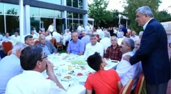 Başkan Karaosmanoğlu, Eski Başkanları İftarda Ağırladı