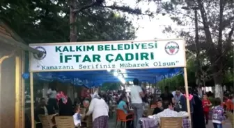 Kalkım Beldesinde Toplu İftar Geleneği Sürdürülüyor