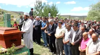 Kayseri'de İmam 'Komünist' Diyerek Cenaze Namazını Kıldırmadı