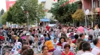 Saruhanlı'da 3 Bin Kişilik İftar Sofrası