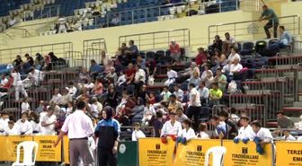 Minik Sporcular Babaları İçin Yarıştı