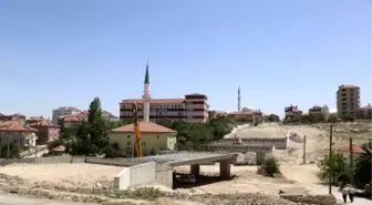 Karaman'da Yapılan Köprüye İlk Tabliye Yerleştirildi