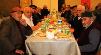 Sivas'ta Koruma Altındaki Yaşlı ve Çocuklar İçin İftar Verildi