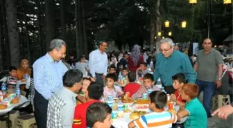 Akşehir Belediyesi'nden Kardeşlik İftarı