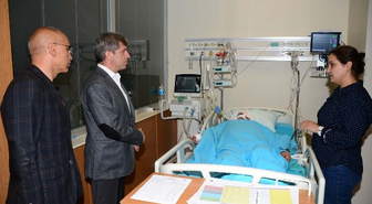 Vali Çınar Terör Saldırısında Yaralananları Ziyaret Etti
