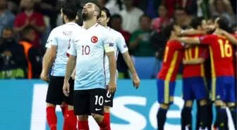 Yorumcu Uğur Meleke, Fatih Terim ve Arda Turan'ı Eleştirdi