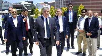 Cumhurbaşkanı Erdoğan ve Gül Cenazede Bir Araya Geldi